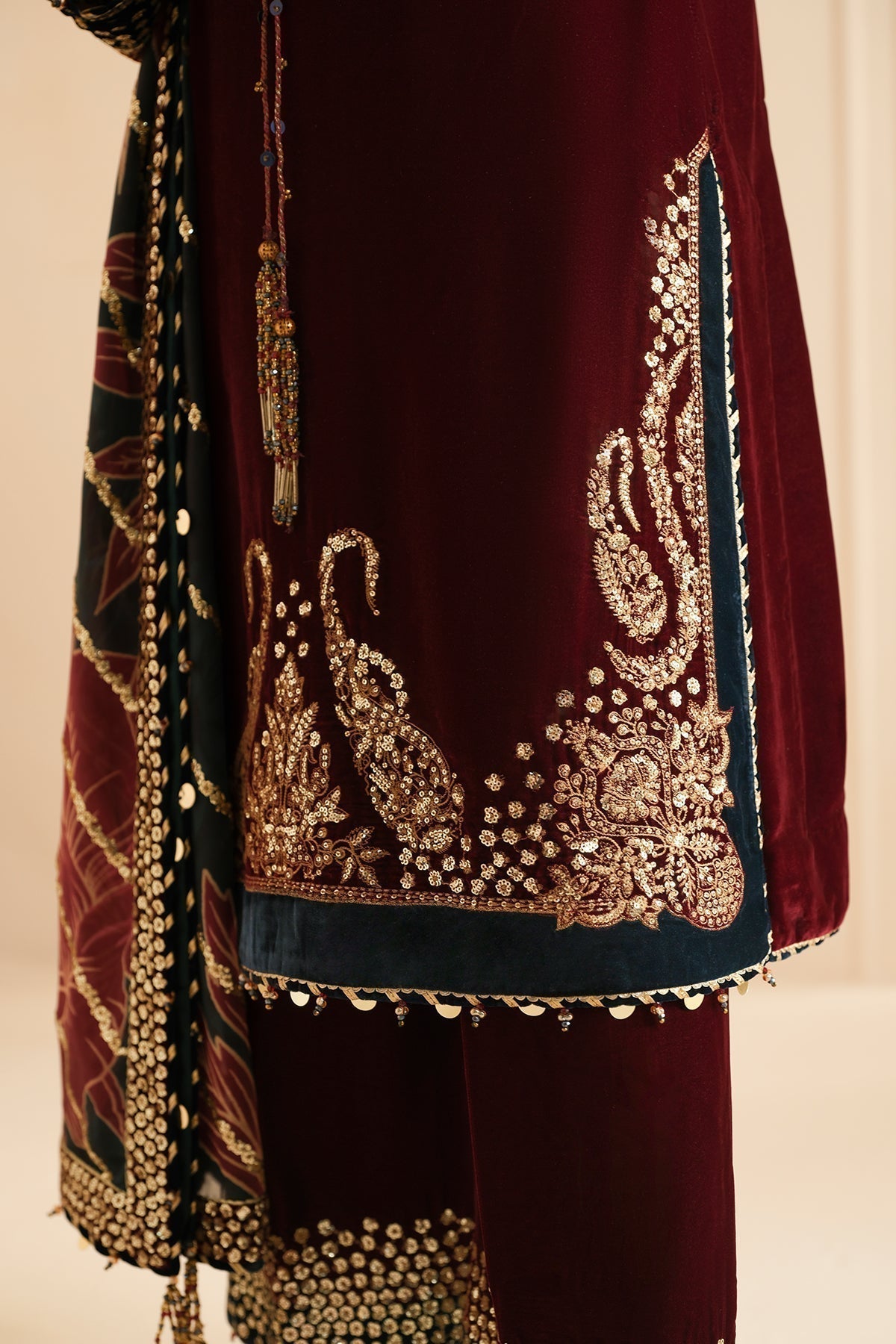 Jazmin | Velvet Edit 24 | Velvet Formal VF-2038 - Saira Saqlain