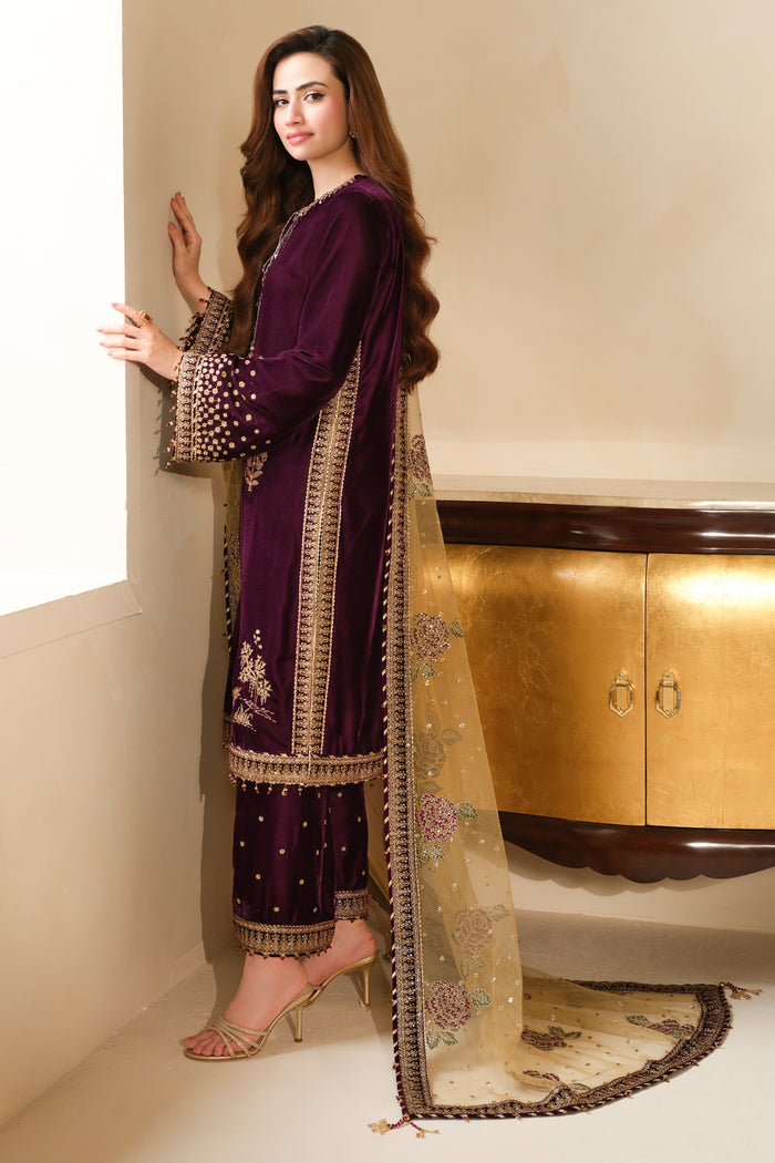 Jazmin | Velvet Edit 24 | VF-2032 - Saira Saqlain