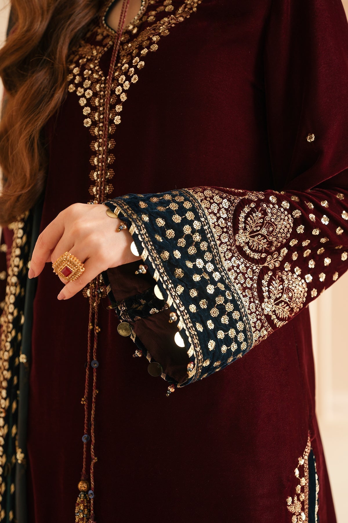 Jazmin | Velvet Edit 24 | Velvet Formal VF-2038 - Saira Saqlain