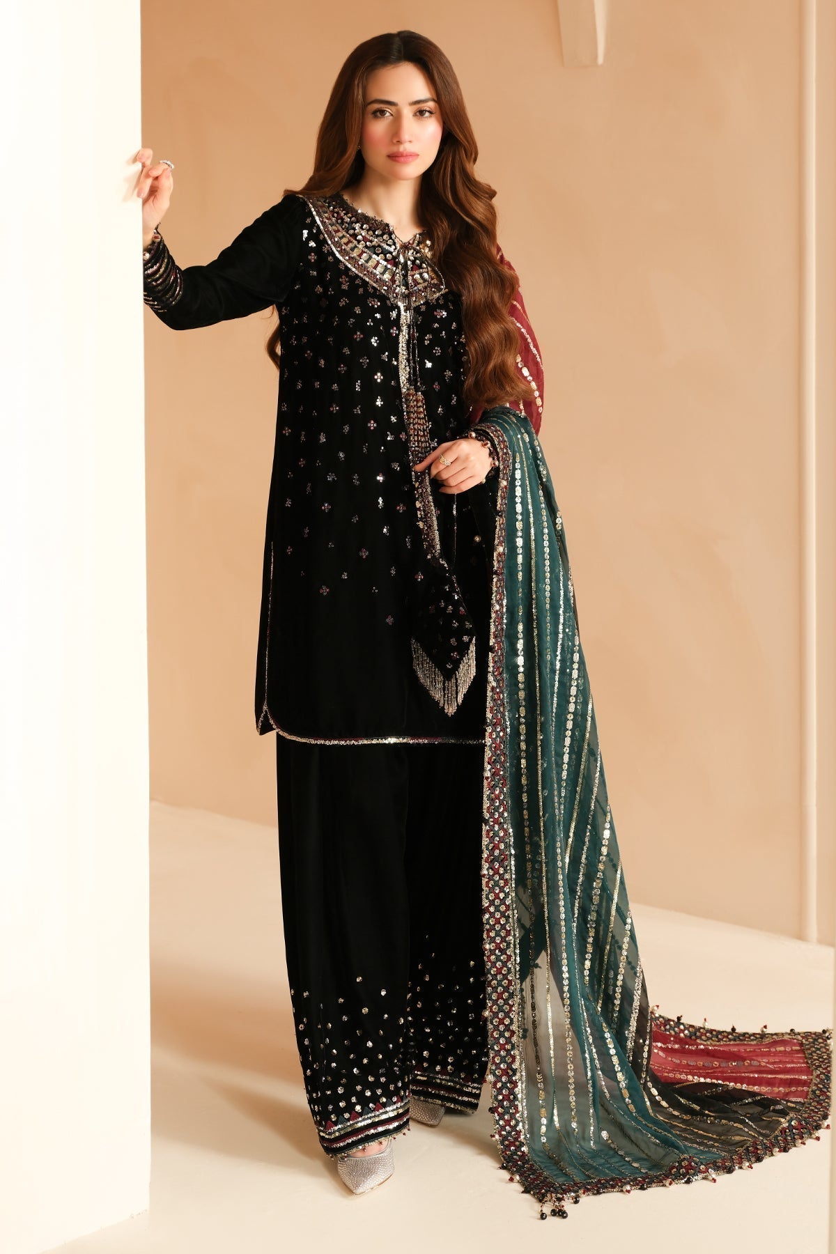 Jazmin | Velvet Edit 24 | Velvet Formal VF-2037 - Saira Saqlain
