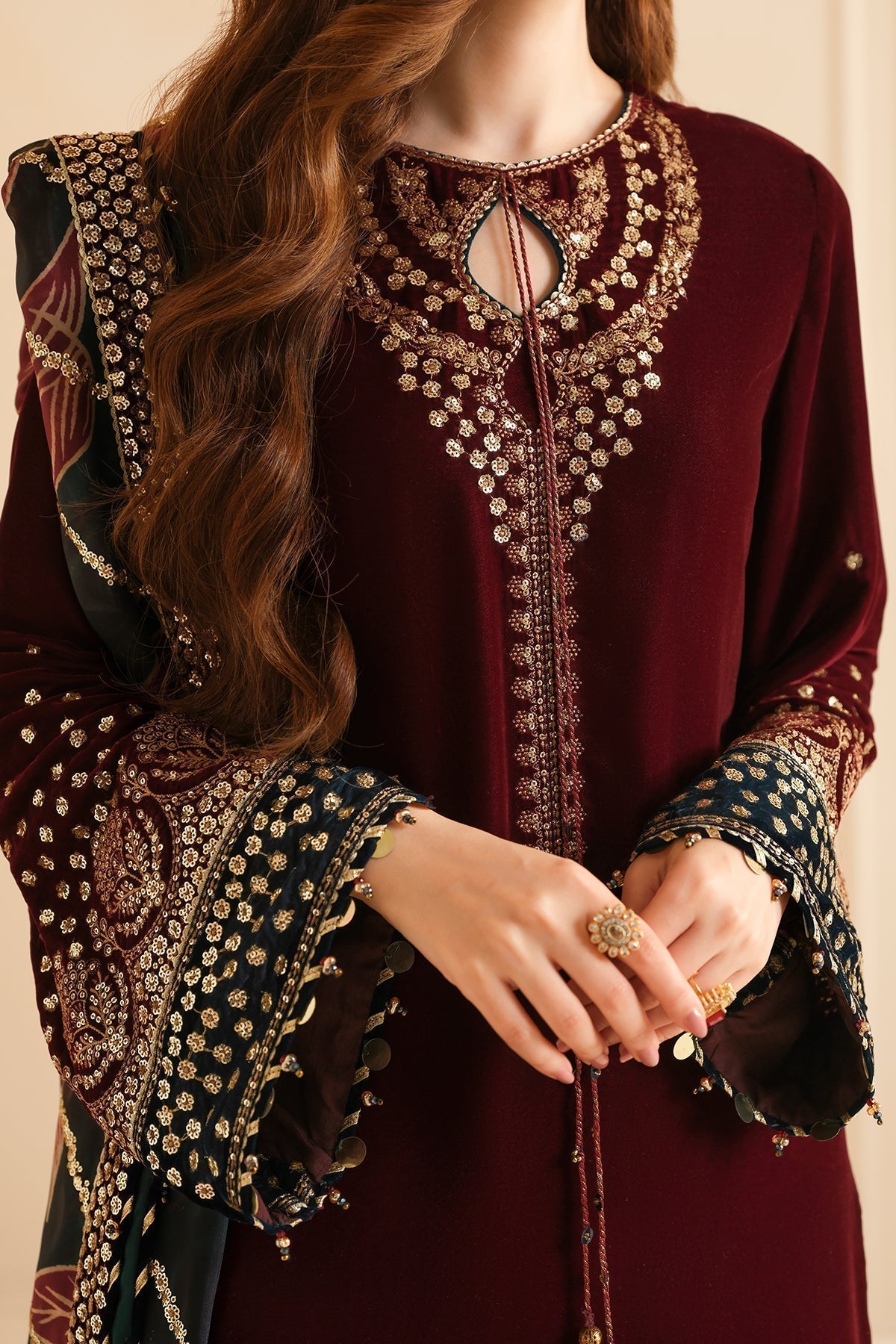 Jazmin | Velvet Edit 24 | Velvet Formal VF-2038 - Saira Saqlain