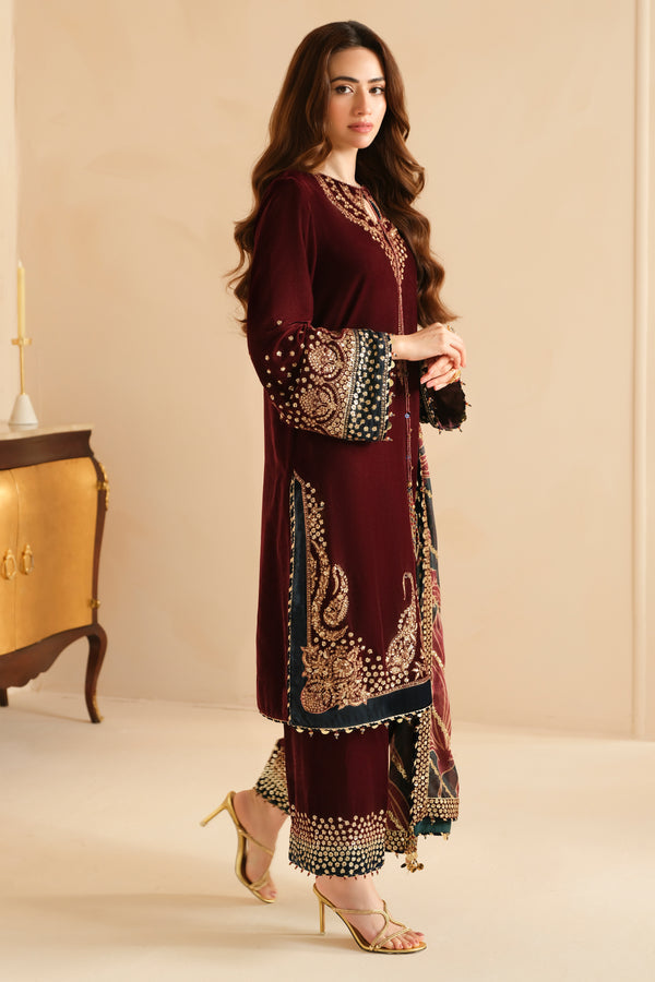 Jazmin | Velvet Edit 24 | Velvet Formal VF-2038 - Saira Saqlain