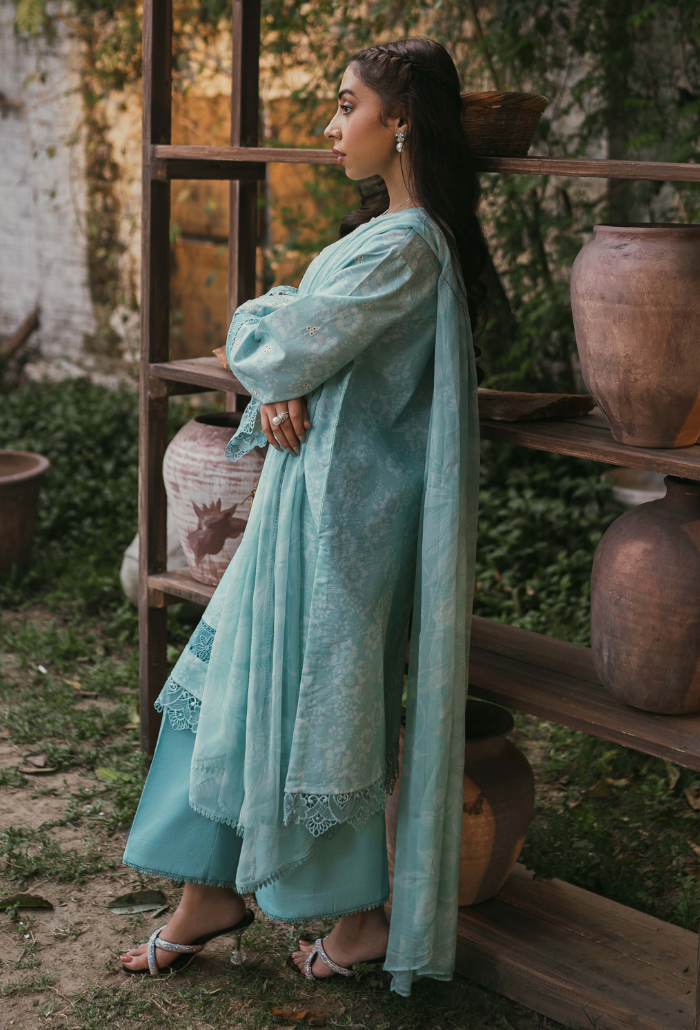 Humdum | Gardenia Lawn | D07 - Saira Saqlain