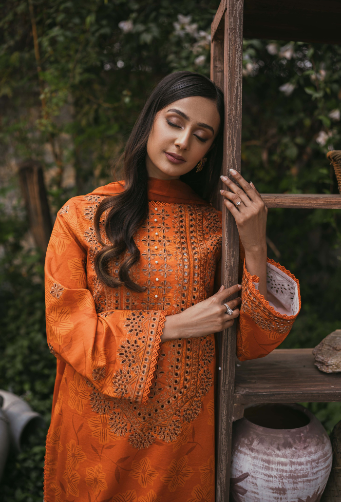 Humdum | Gardenia Lawn | D02 - Saira Saqlain