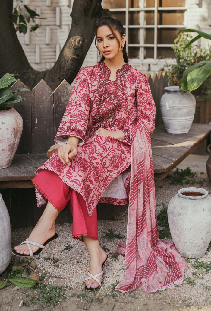 Humdum | Gardenia Lawn | D010 - Saira Saqlain