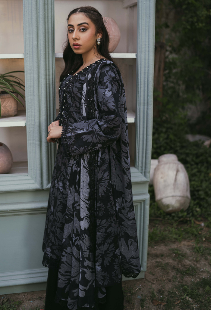Humdum | Gardenia Lawn | D04 - Saira Saqlain