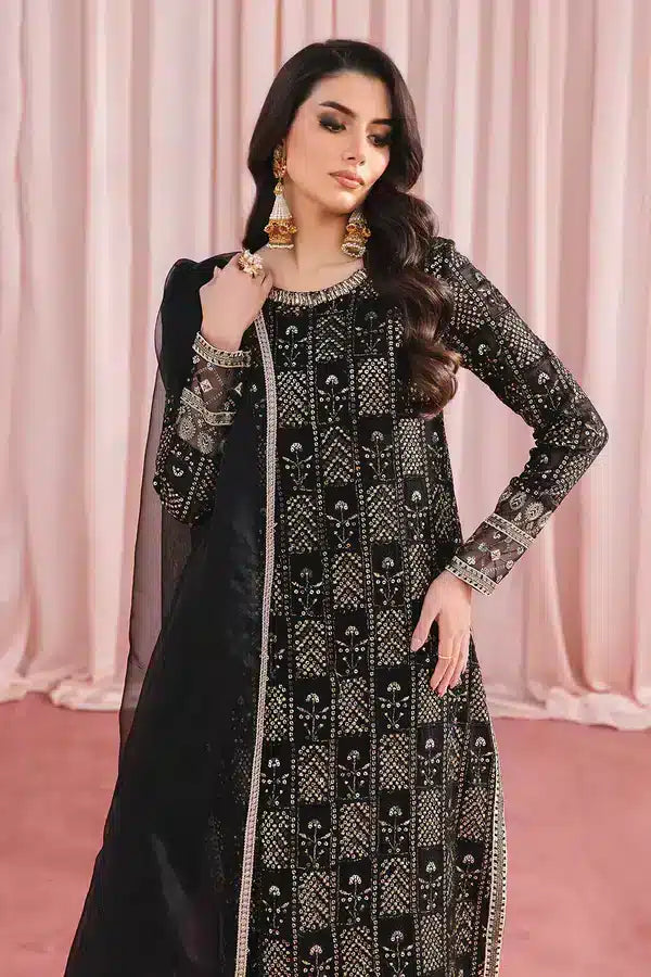Vanya | Dolce Luxury Formal 23 | DL-15 - Saira Saqlain