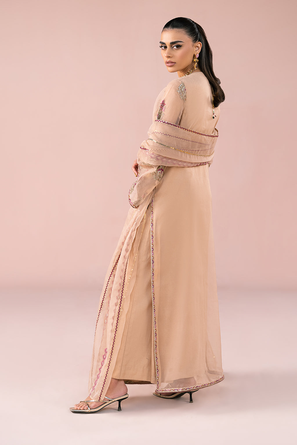 Vanya | Fareesha Formals | FR-03 - Saira Saqlain