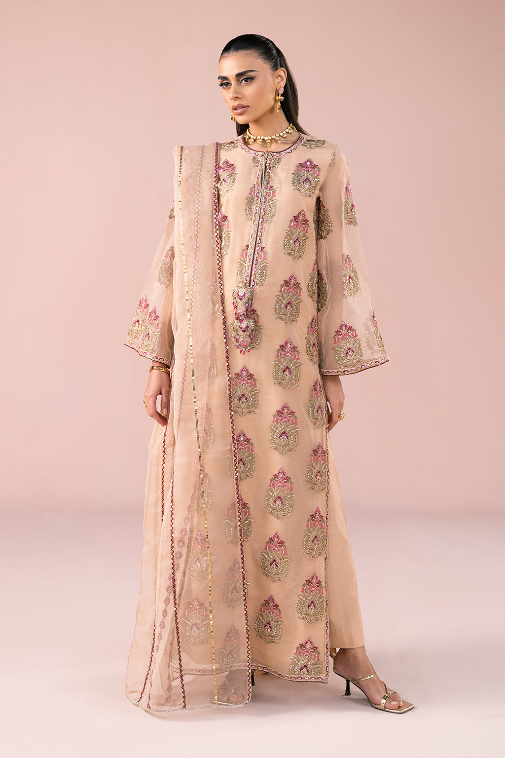 Vanya | Fareesha Formals | FR-03 - Saira Saqlain